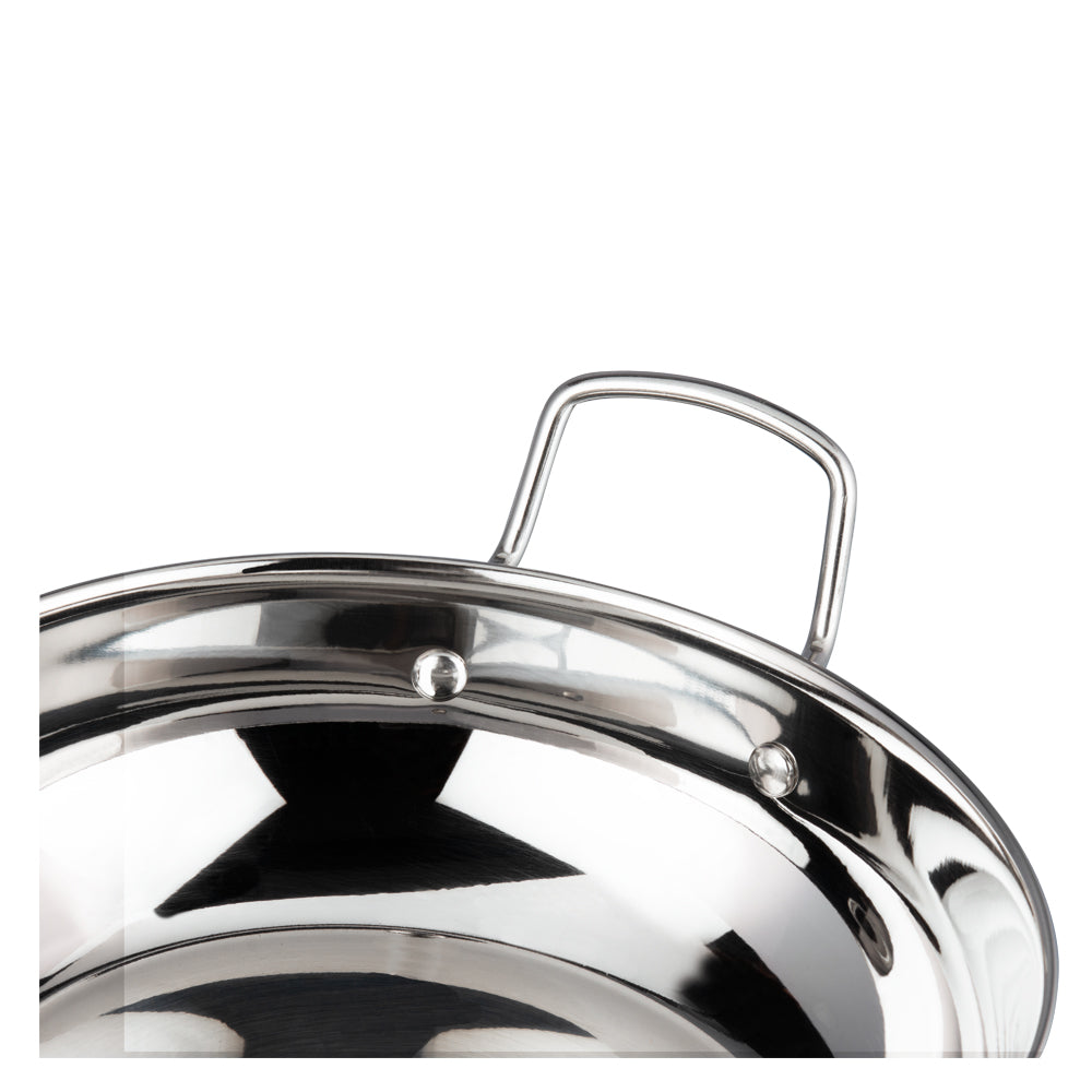 Comfortable Grip Riveted Handle of Vinod Kadai with Glass Lid Comfortable Grip Riveted Handle of Vinod Kadai with Glass Lid