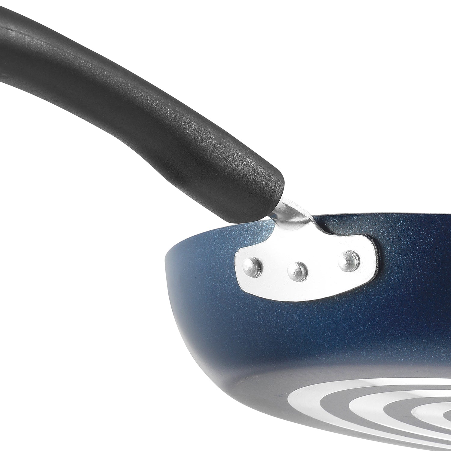 Sturdy and Durable Triple Riveted Handle of Non Stick Fry Pan