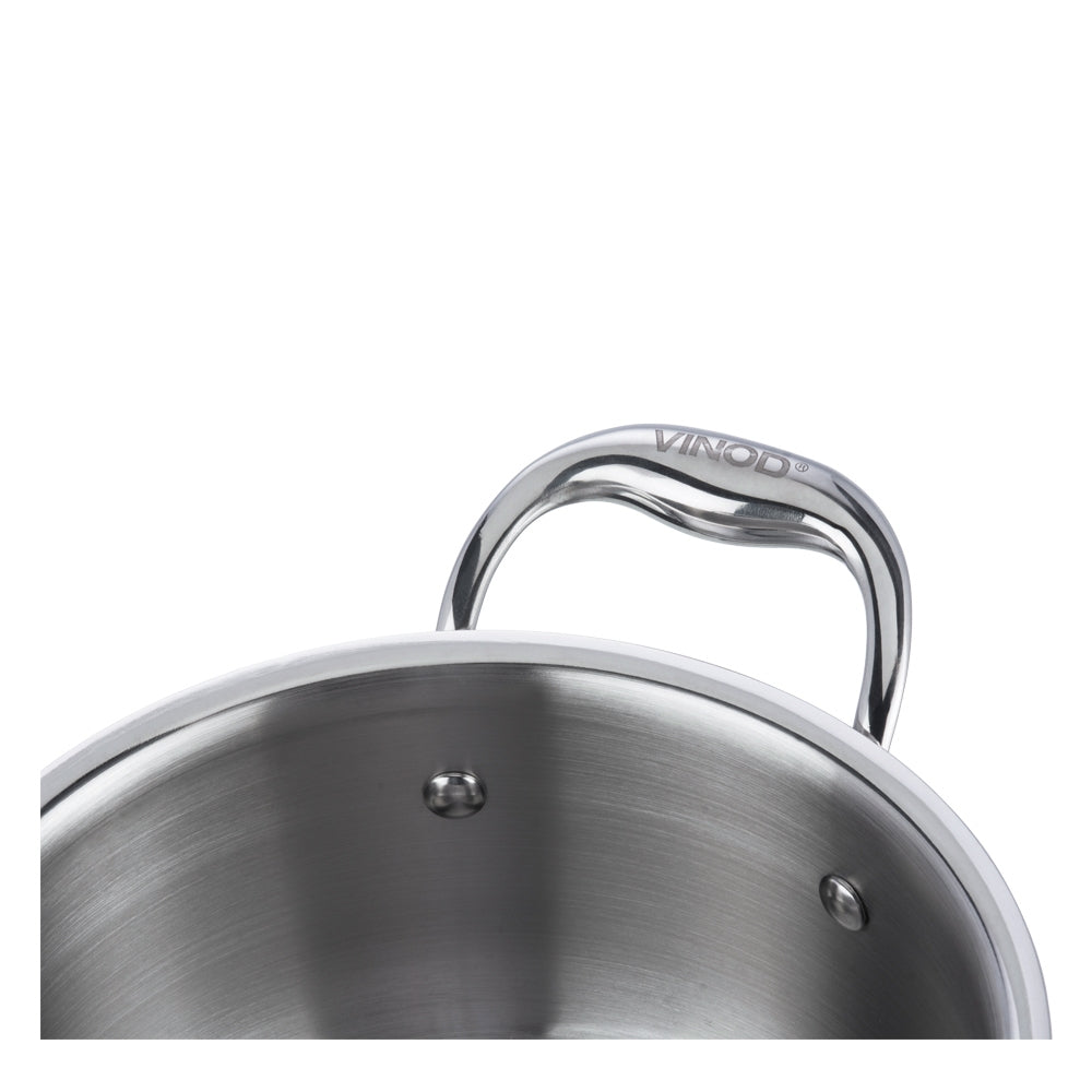 Ergonomically Designed Riveted Handle of Triply Stainless Steel Saucepot